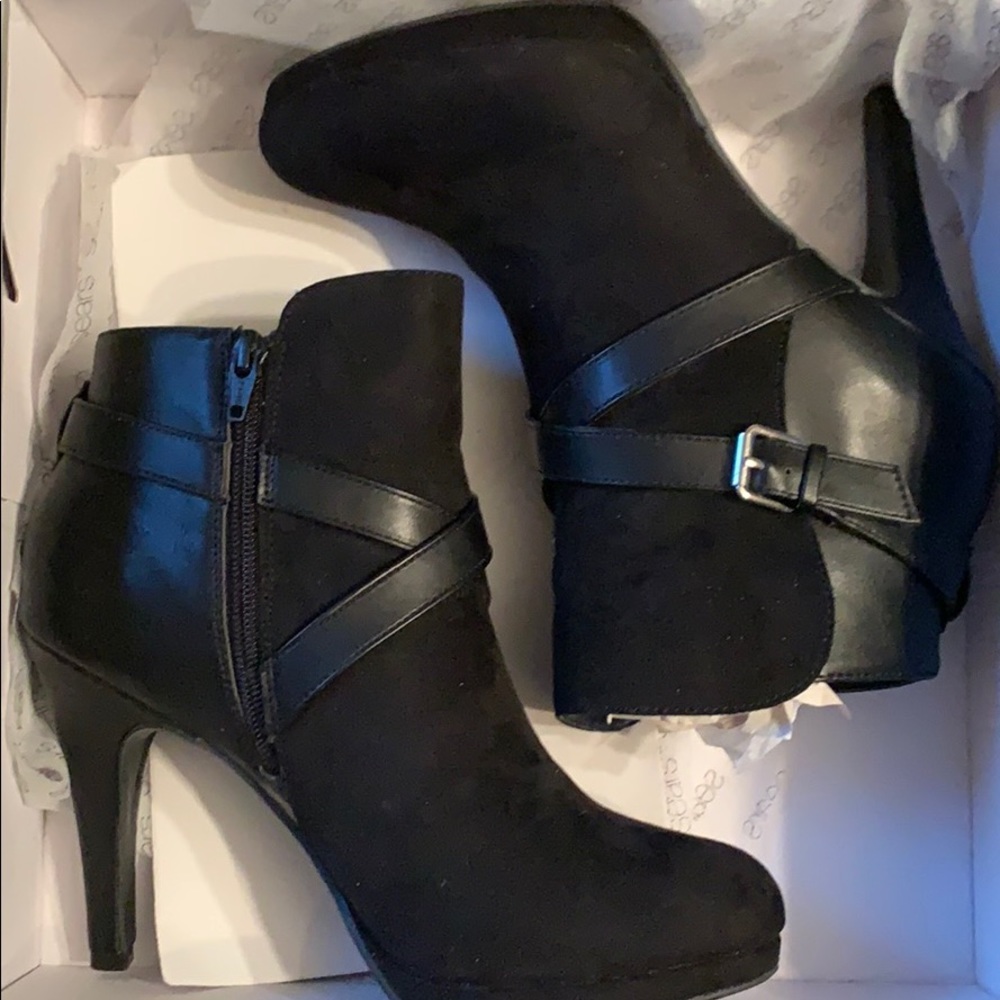 Covington Black Heels